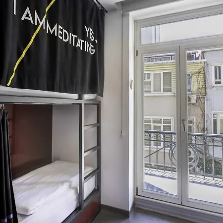 The House Taksim Hostel *