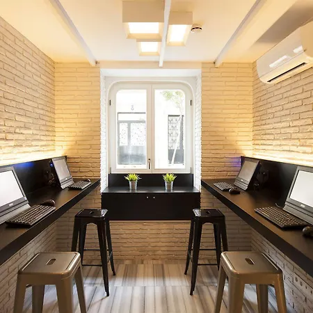 Wabi Hostel
