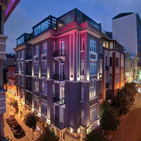 Wabi Hostel